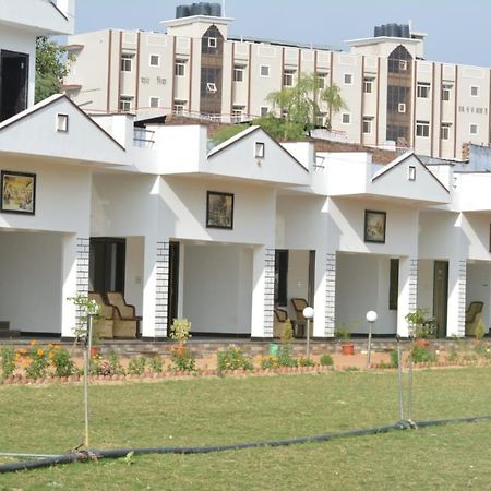 Mango Tree Resort Pushkar Bagian luar foto